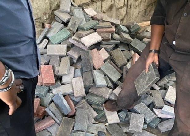 recycle plastic waste into bricks stronger than concrete