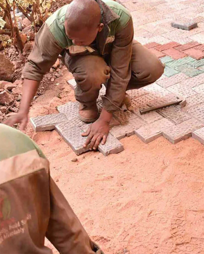 recycle plastic waste into bricks stronger than concrete